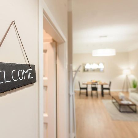 דירות בודפשט Downtown Heart 3 Bdr, 2 Bath, A/C מראה חיצוני תמונה