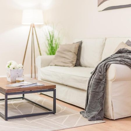 דירות בודפשט Downtown Heart 3 Bdr, 2 Bath, A/C מראה חיצוני תמונה