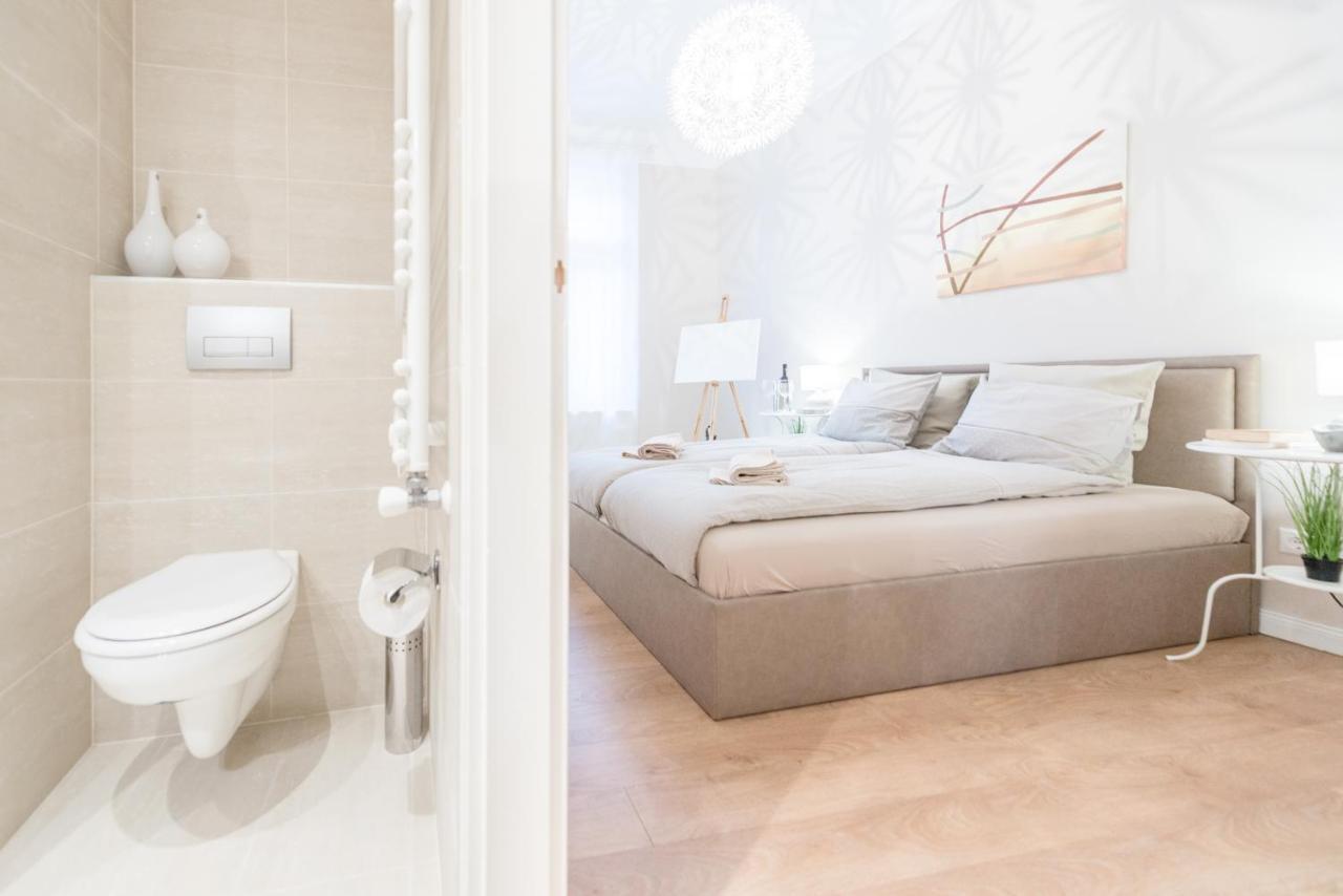 דירות בודפשט Downtown Heart 3 Bdr, 2 Bath, A/C מראה חיצוני תמונה