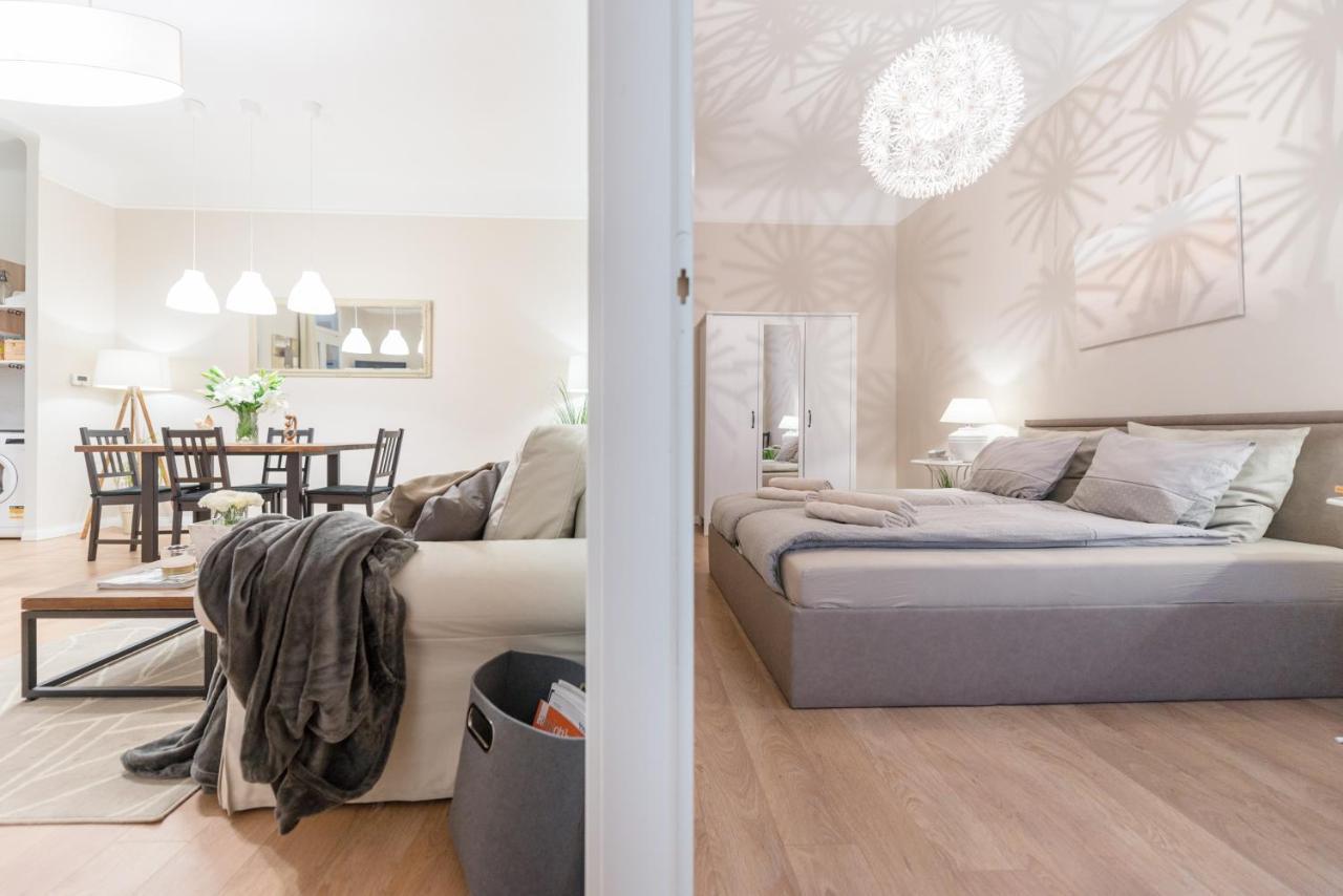 דירות בודפשט Downtown Heart 3 Bdr, 2 Bath, A/C מראה חיצוני תמונה
